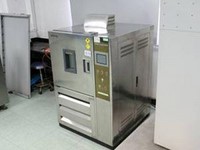High-low temperature damp-heat alternating test chamber